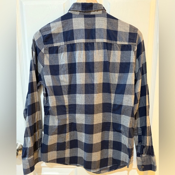 J. Crew Blue and Gray Casual The Perfect Button Down Shirt - Picture 2 of 4